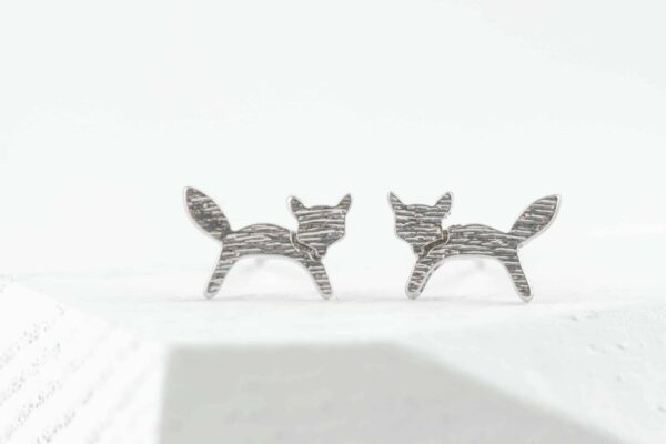 Jewelry: Foxy Studs Silver